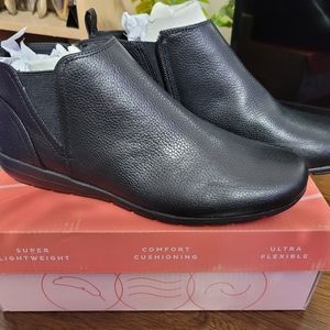 Easy Spirit Ankle Boots